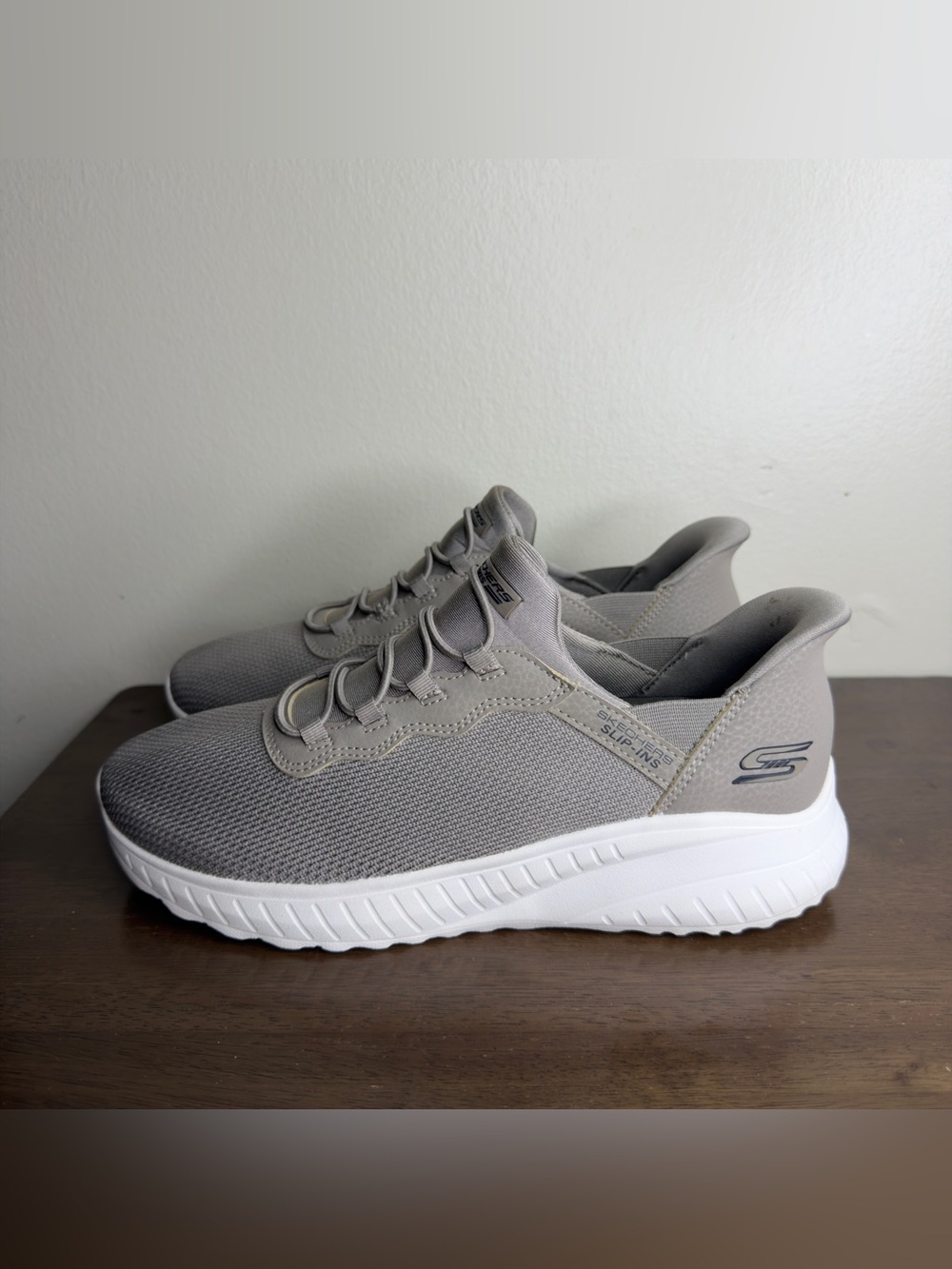 Skechers Gray Hands Free Slip On BOBS Daily Inspo Sneakers 8.5 Womens